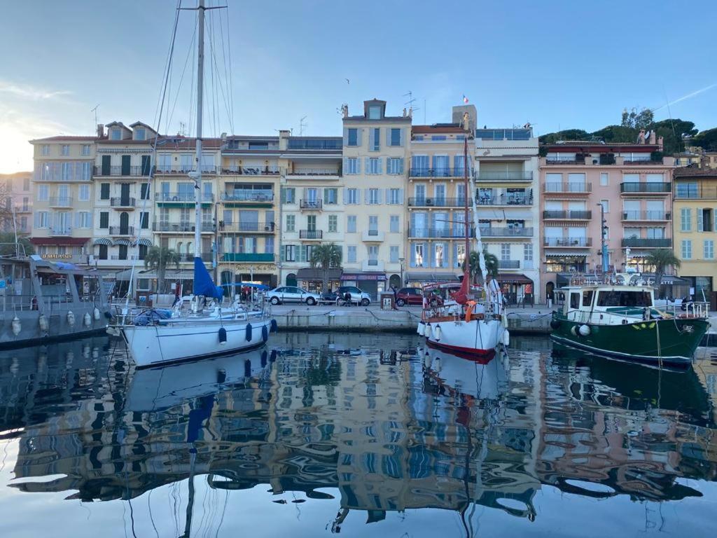 Cannes Old Port, Seafront & Seaview, Yacht Show Port Экстерьер фото