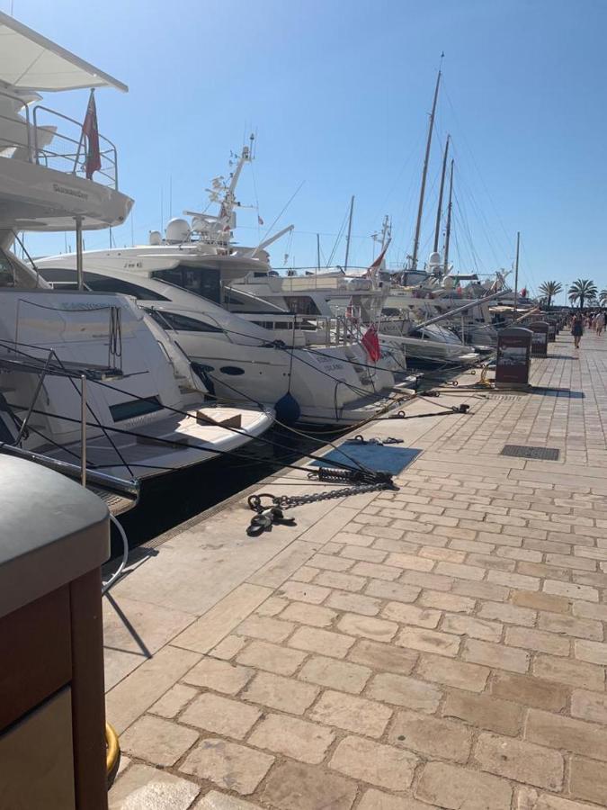 Cannes Old Port, Seafront & Seaview, Yacht Show Port Экстерьер фото